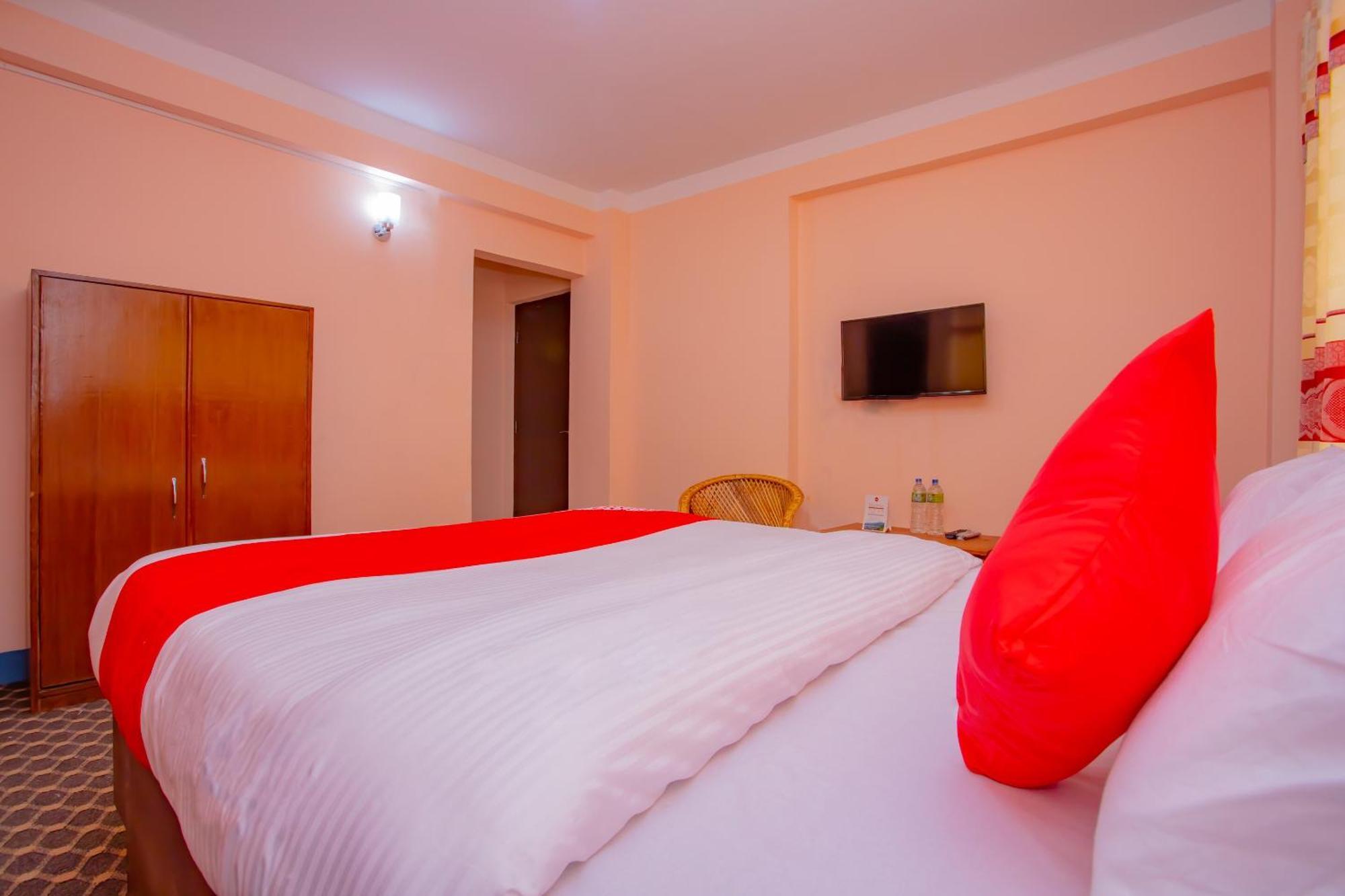 Oyo 589 Hotel Trimurti Kathmandu Exteriör bild