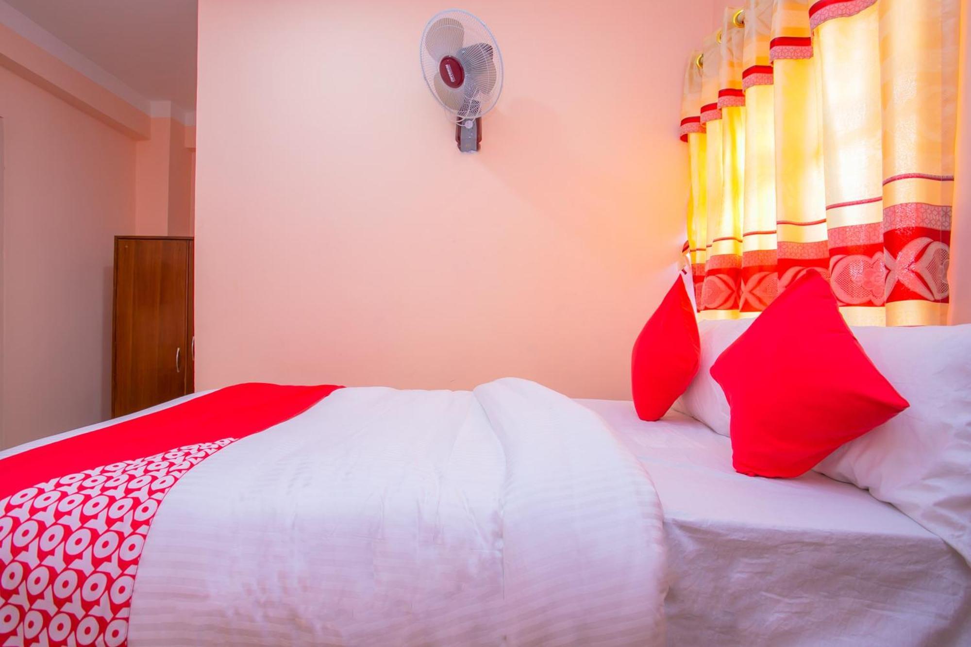 Oyo 589 Hotel Trimurti Kathmandu Exteriör bild