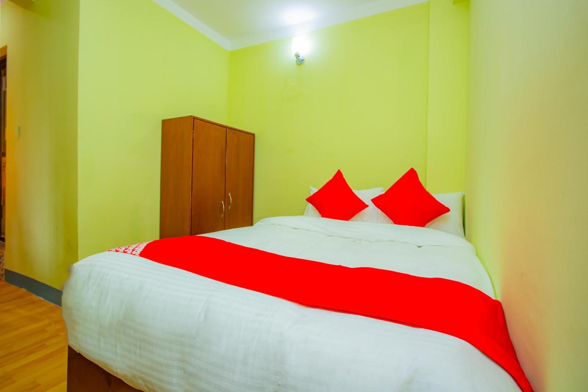 Oyo 589 Hotel Trimurti Kathmandu Exteriör bild