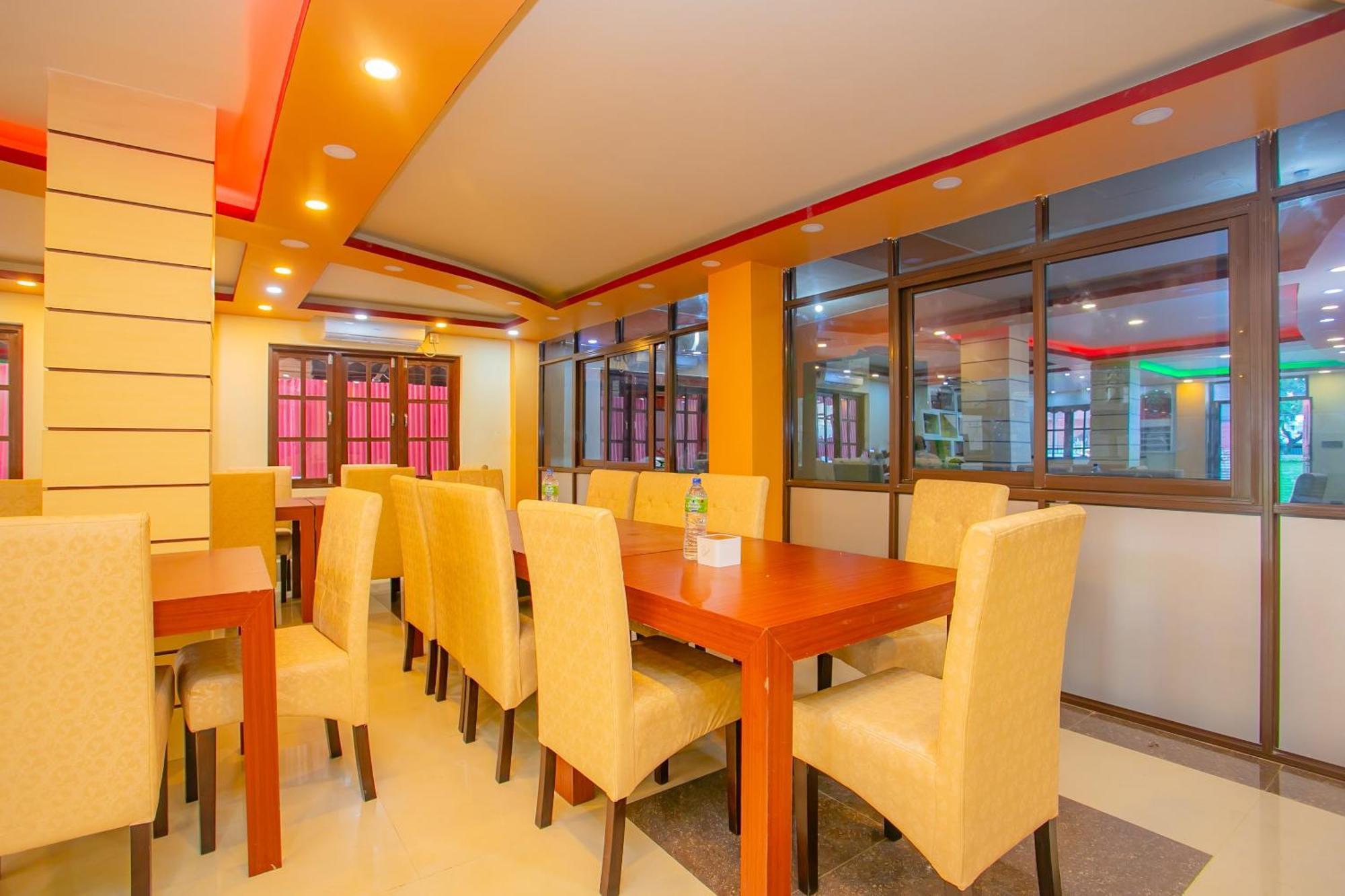Oyo 589 Hotel Trimurti Kathmandu Exteriör bild